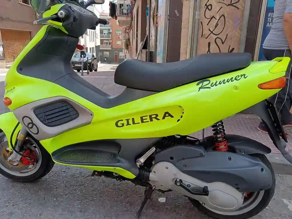 Moto GILERA RUNNER 180 de seguna mano del año 2000 en Madrid