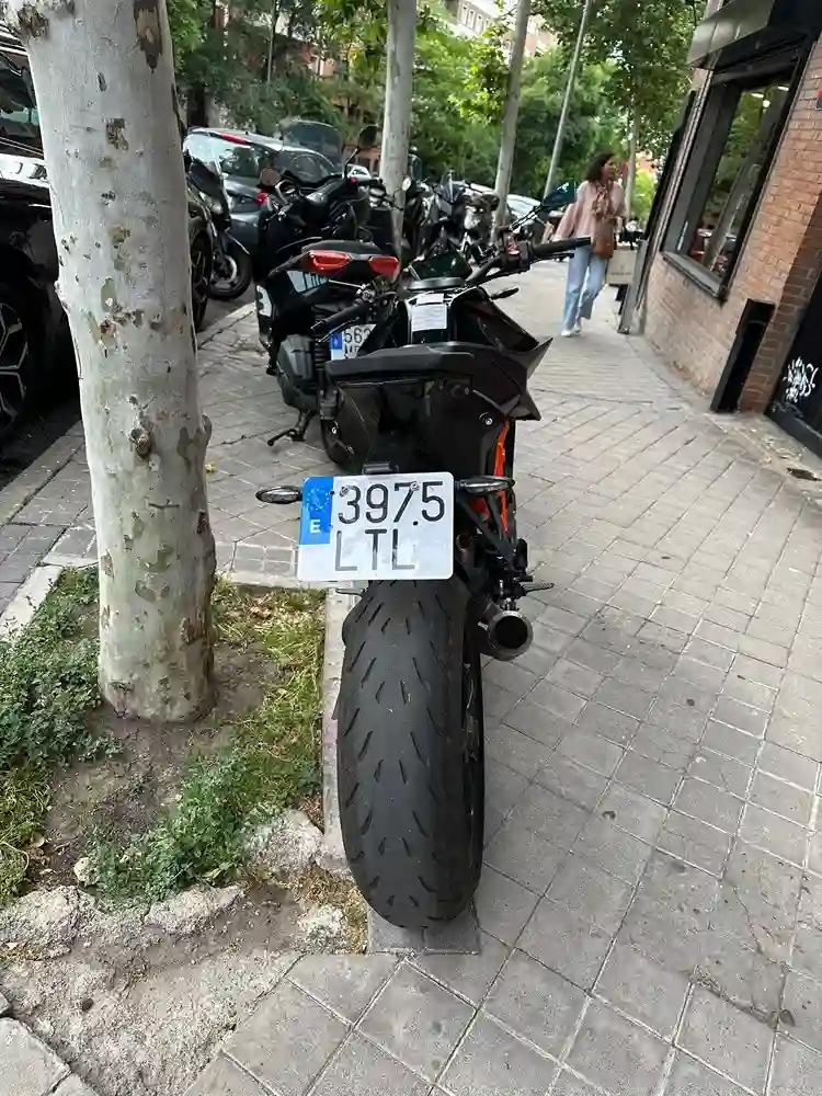 Moto KTM 1290 SUPER DUKE R de seguna mano del año 2021 en Madrid