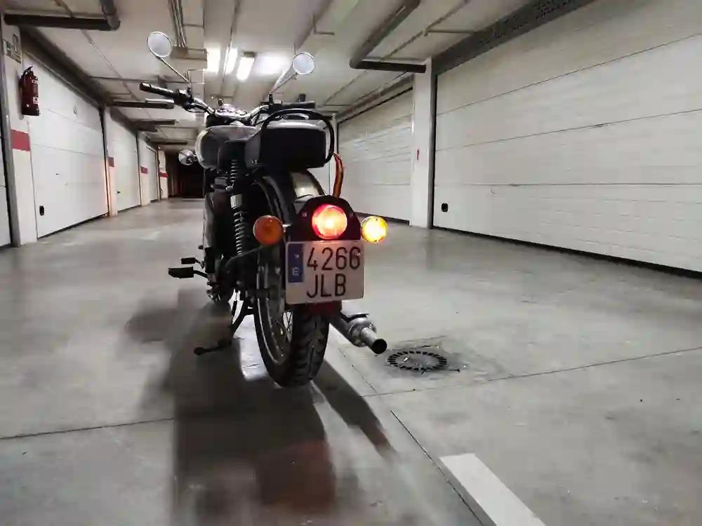 Moto ROYAL ENFIELD CLASSIC 500 de seguna mano del año 2016 en Badajoz