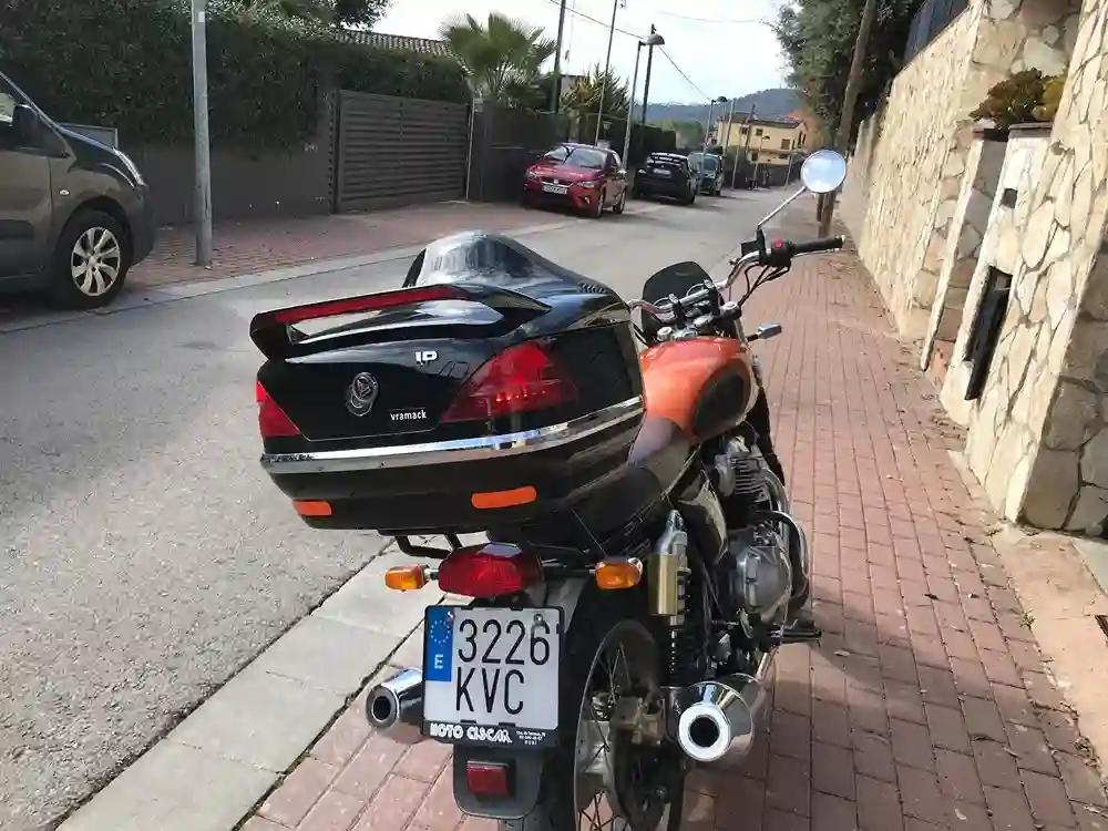 Moto ROYAL ENFIELD INTERCEPTOR INT 650 de seguna mano del año 2019 en Barcelona