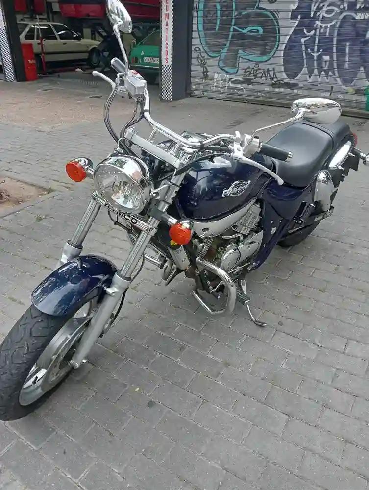 Moto KYMCO VENOX 250 de seguna mano del año 2006 en Madrid