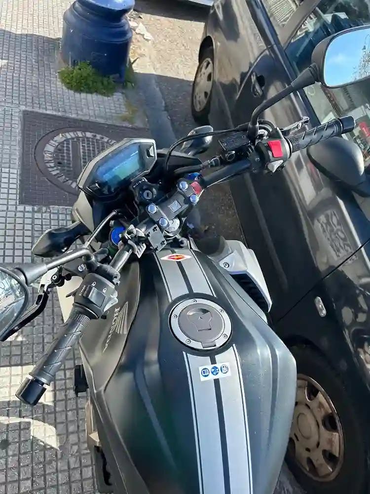 Moto HONDA CB 500 F ABS de seguna mano del año 2016 en Pontevedra