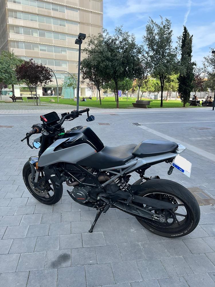 Moto KTM DUKE 125 ABS de seguna mano del año 2018 en Barcelona