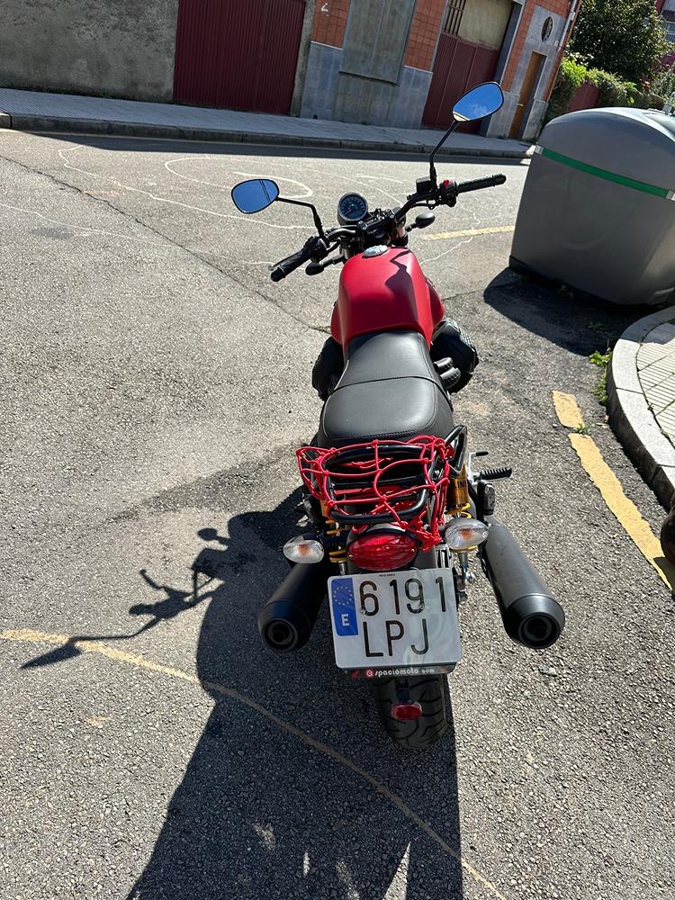 Moto MOTO GUZZI V7 III Stone de seguna mano del año 2021 en Asturias