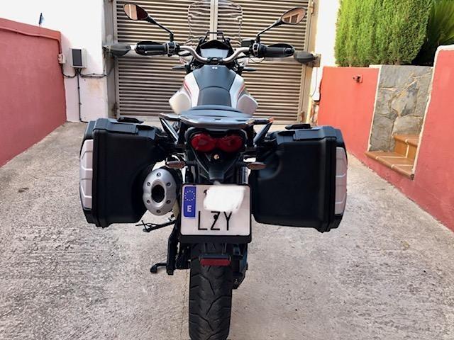 Moto MOTO GUZZI V85 TT Travel de seguna mano del año 2022 en Valencia