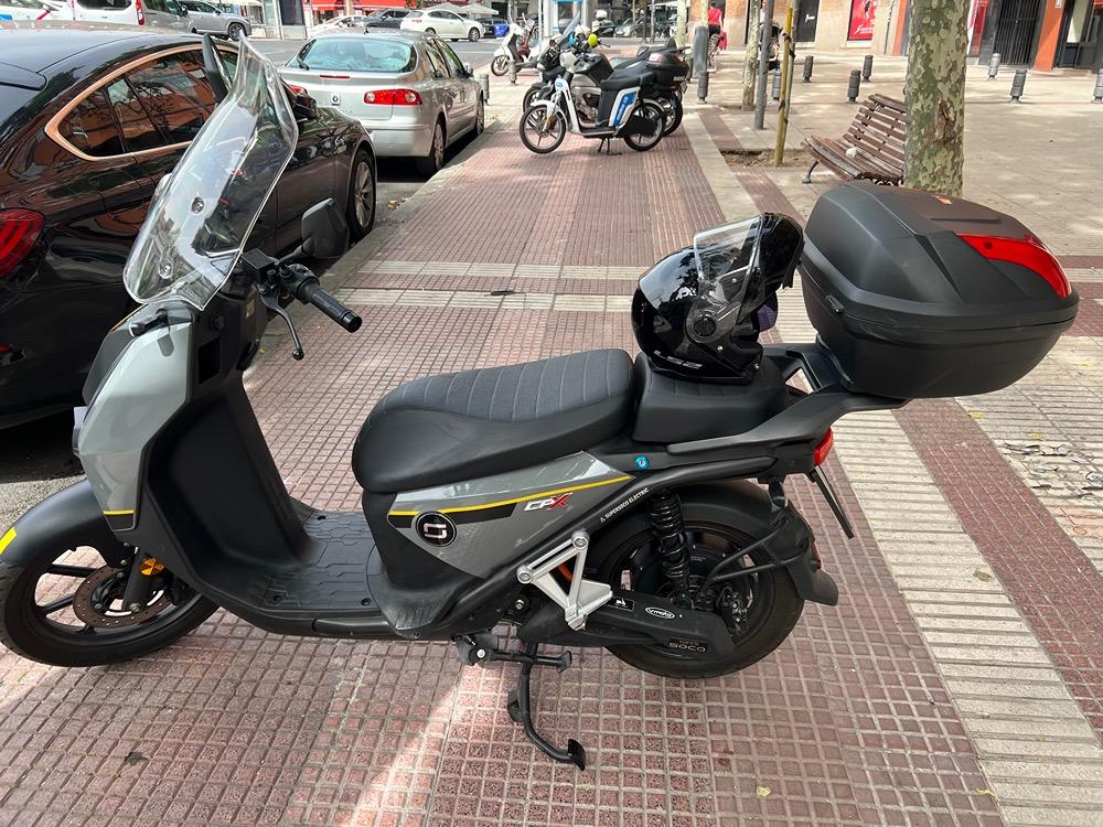 Moto SUPER SOCO CPX de seguna mano del año 2021 en Madrid