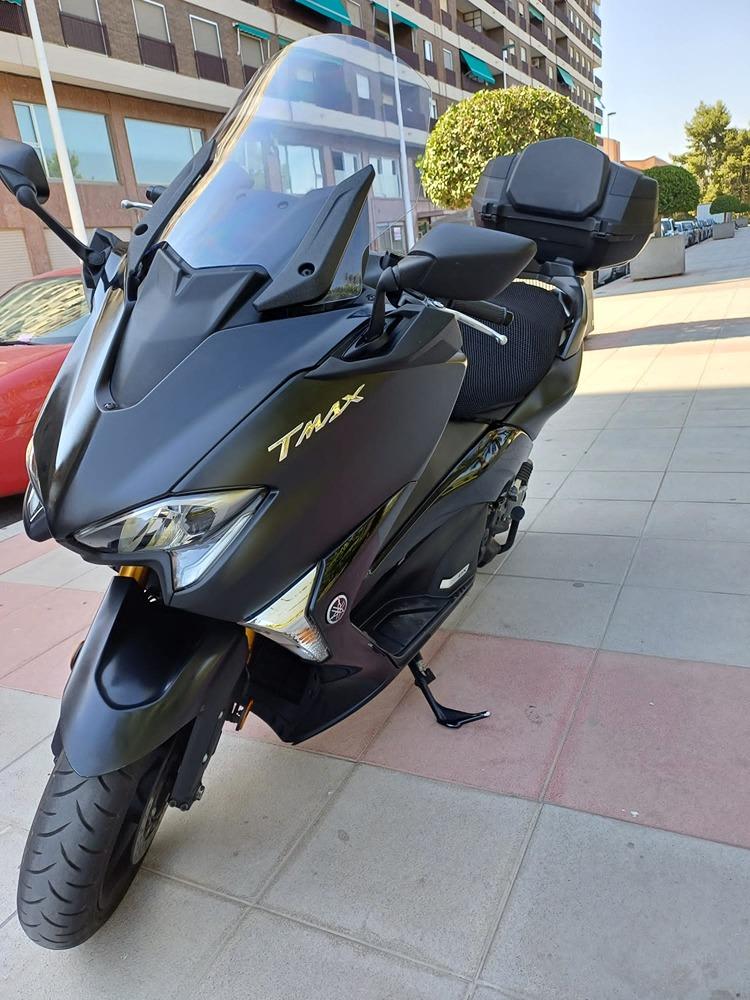 Moto YAMAHA TMAX 530 ABS DX de seguna mano del año 2019 en Alicante