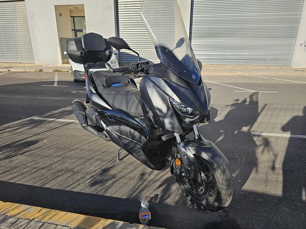 Moto YAMAHA X MAX 400 ABS IRON de seguna mano del año 2019 en Valencia