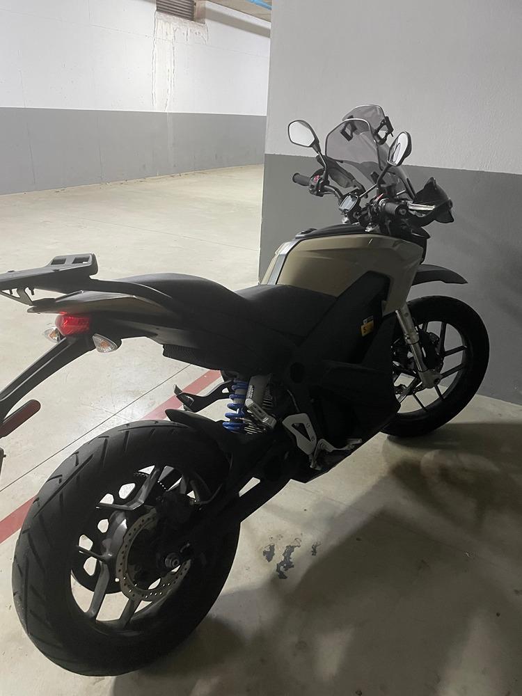 Moto ZERO MOTORCYCLES DS ZF 13 de seguna mano del año 2021 en Barcelona